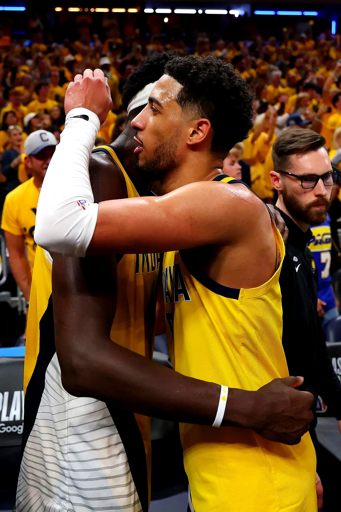 猛龙取得胜利!西亚卡姆砍下40分带领球队战胜对手的简单介绍 猛龙取得胜利!西亚卡姆砍下40分带领球队战胜对手的简单介绍