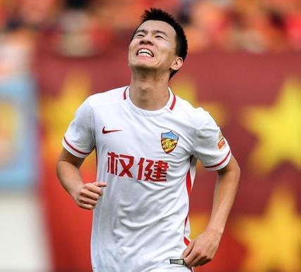 广州富力突袭领先，中超积分榜风云再起