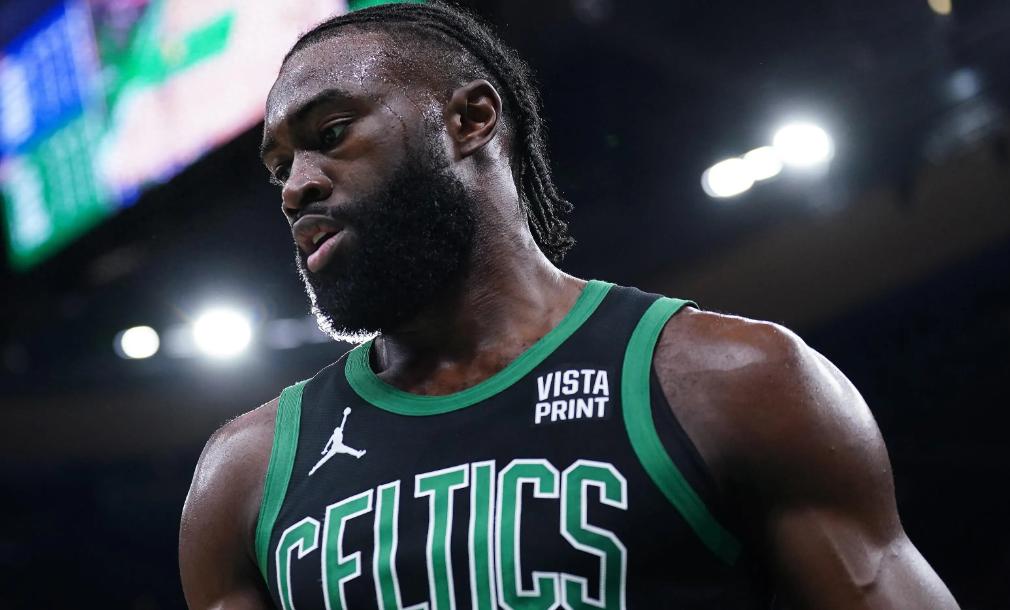 山东队险胜凯尔特人，孙铭徽点燃赛场