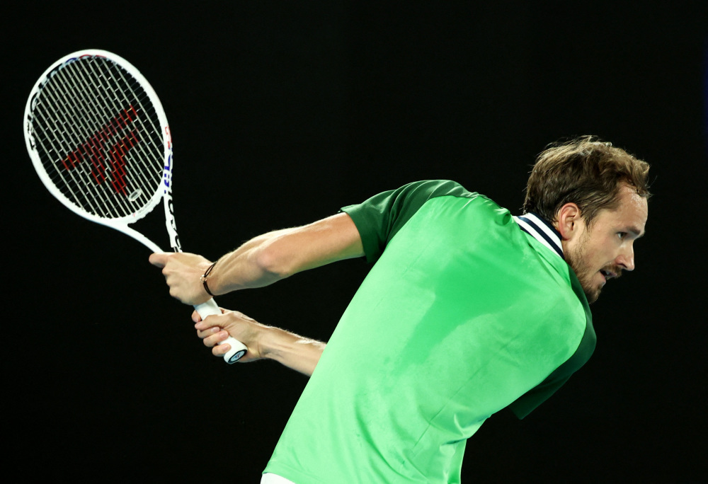 九游游戏-温网逆转澳网，梅德韦杰夫惊艳四座的简单介绍