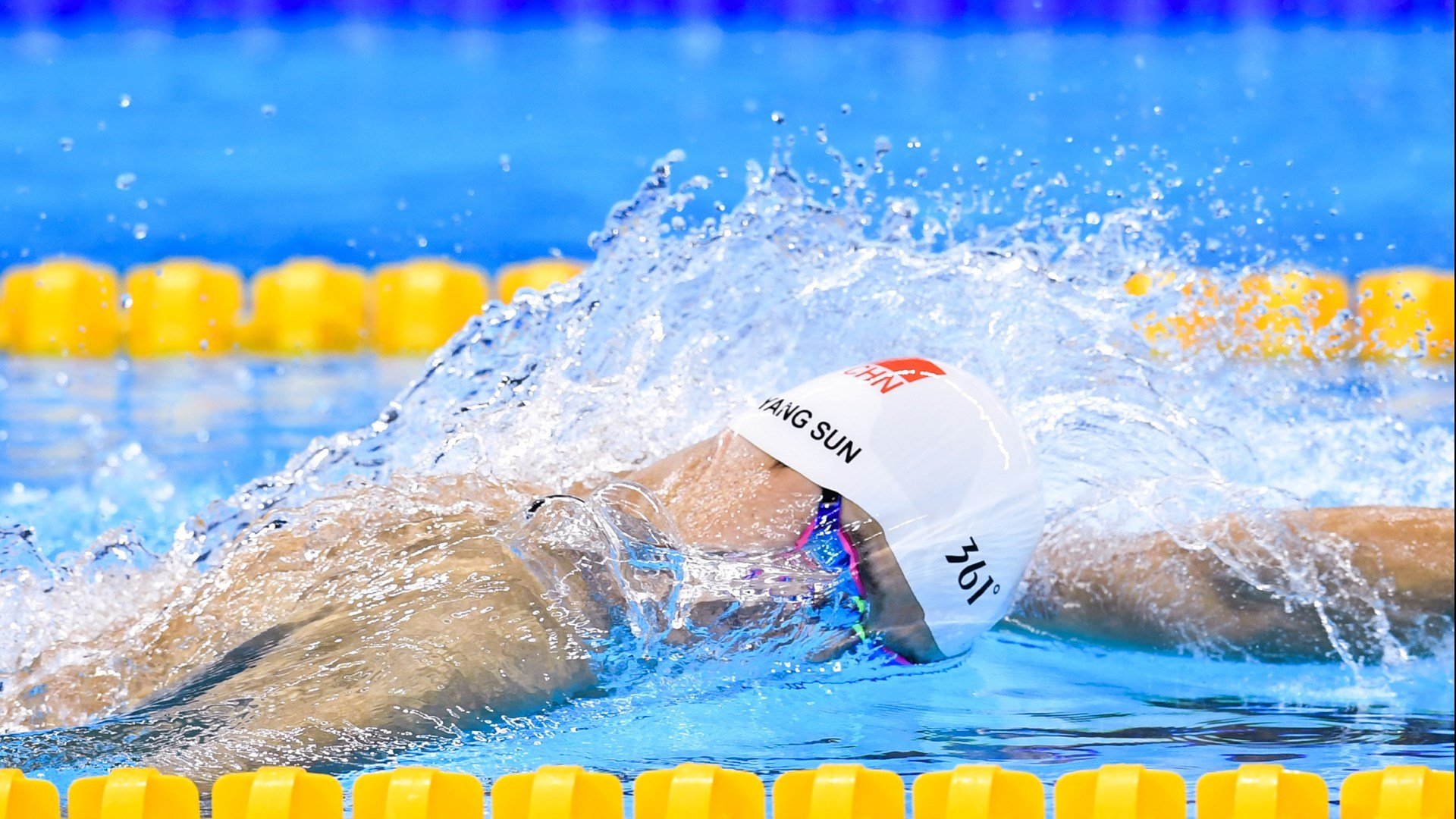 克瓦拉茨赫利亚爆发点燃那不勒斯，拉齐奥淘汰赛过关映照阿根廷足球哲学